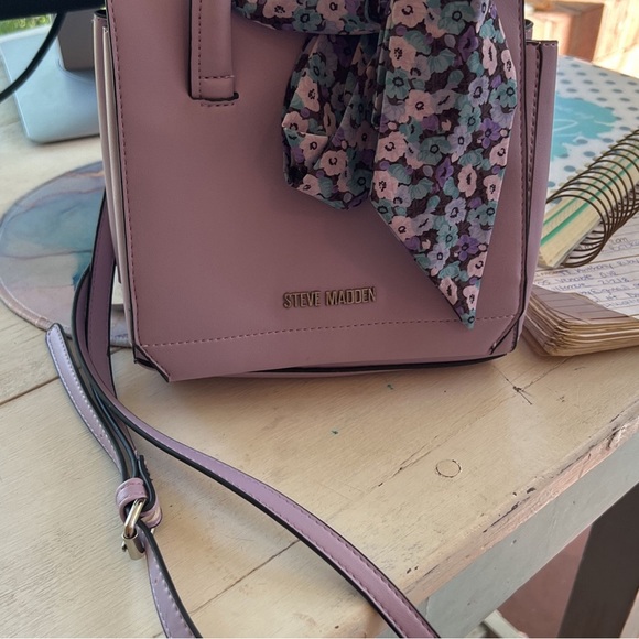 Steve Madden purple shoulder purse - Picture 4 of 5